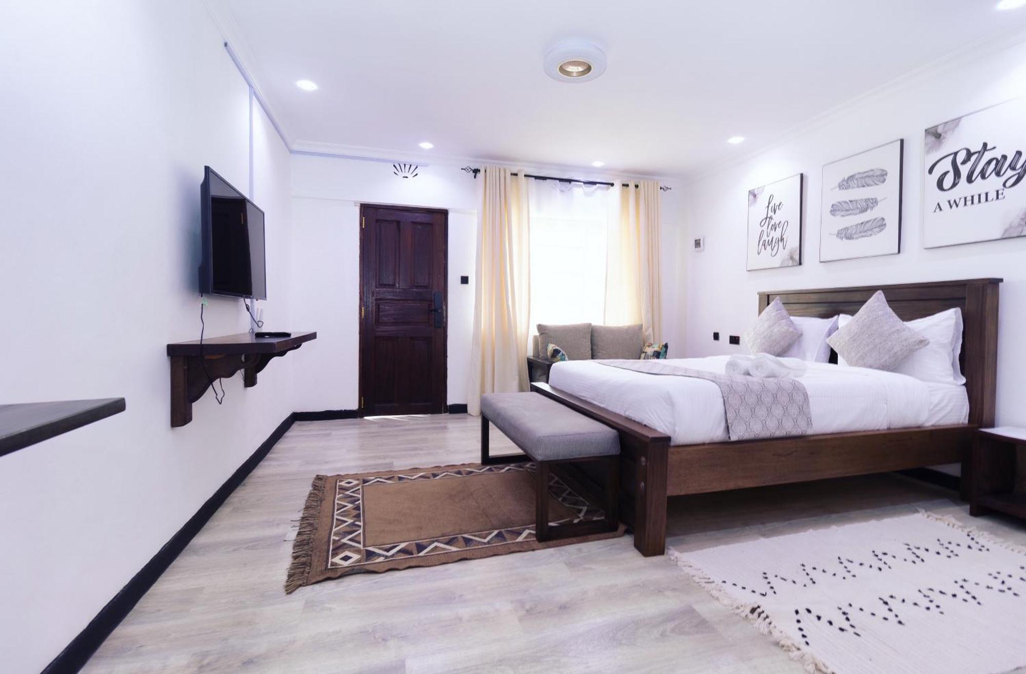 Arabel'S Place Riverside Villas Нанюки Екстериор снимка